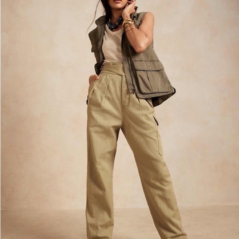 Banana Republic Heritage Explorer Pants size 6 reg